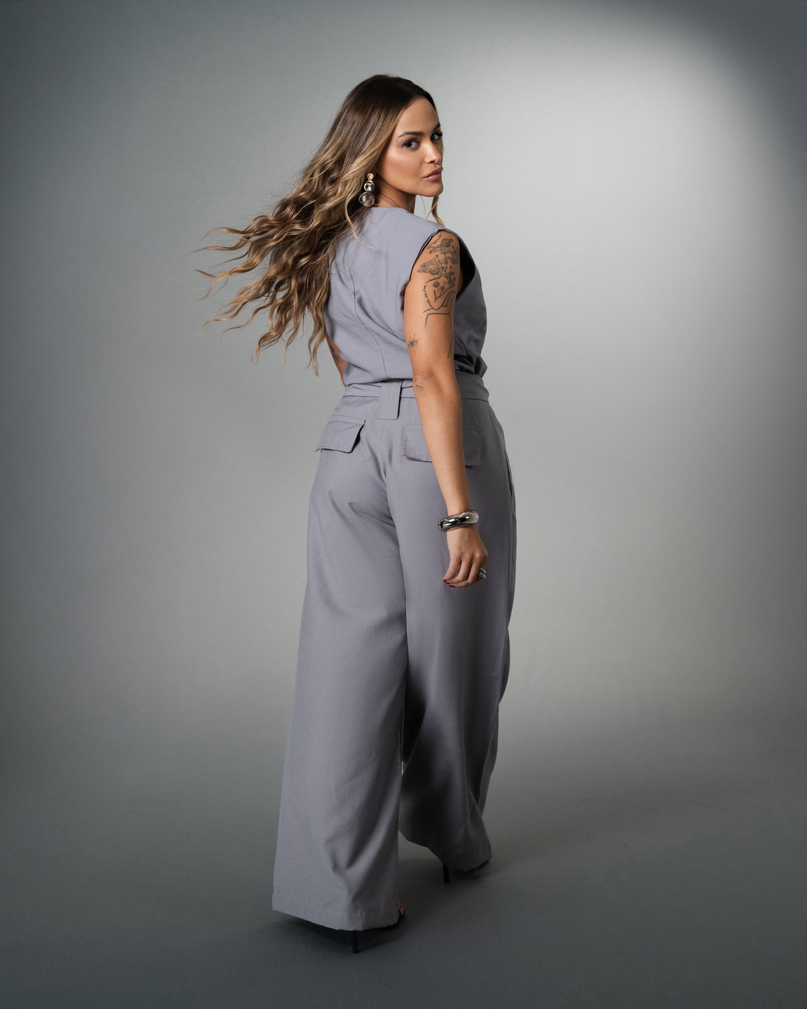 BLUSA ALFAIATARIA DECOTE V