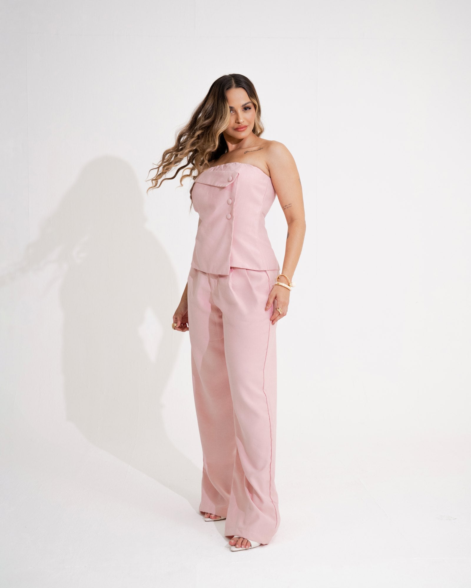 BLUSA TOMARA QUE CAIA COM BOTÕES