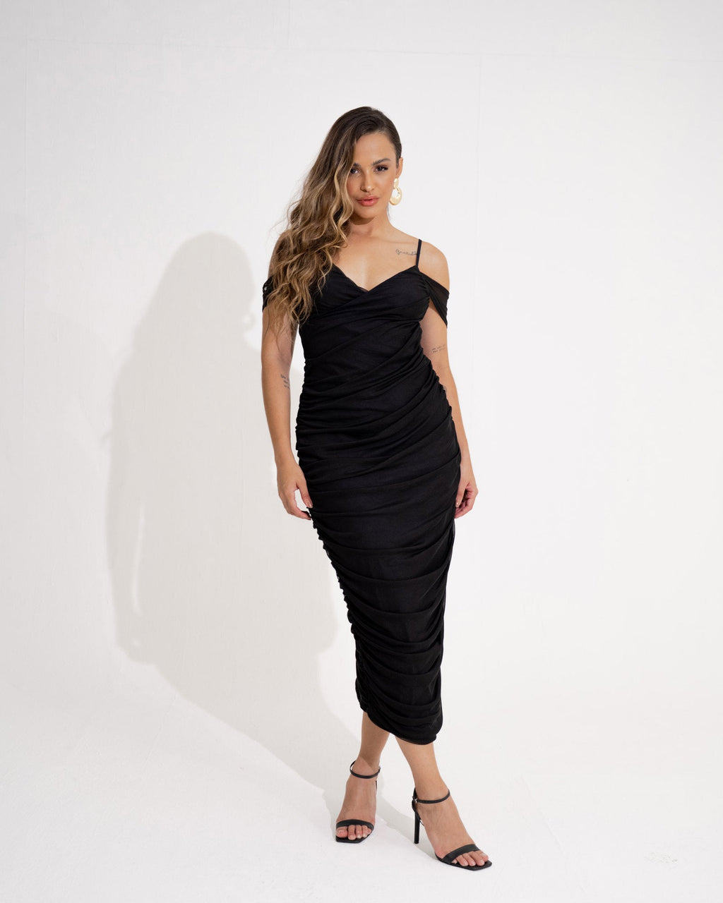 VESTIDO MIDI ALCINHAS COM DRAPEADO
