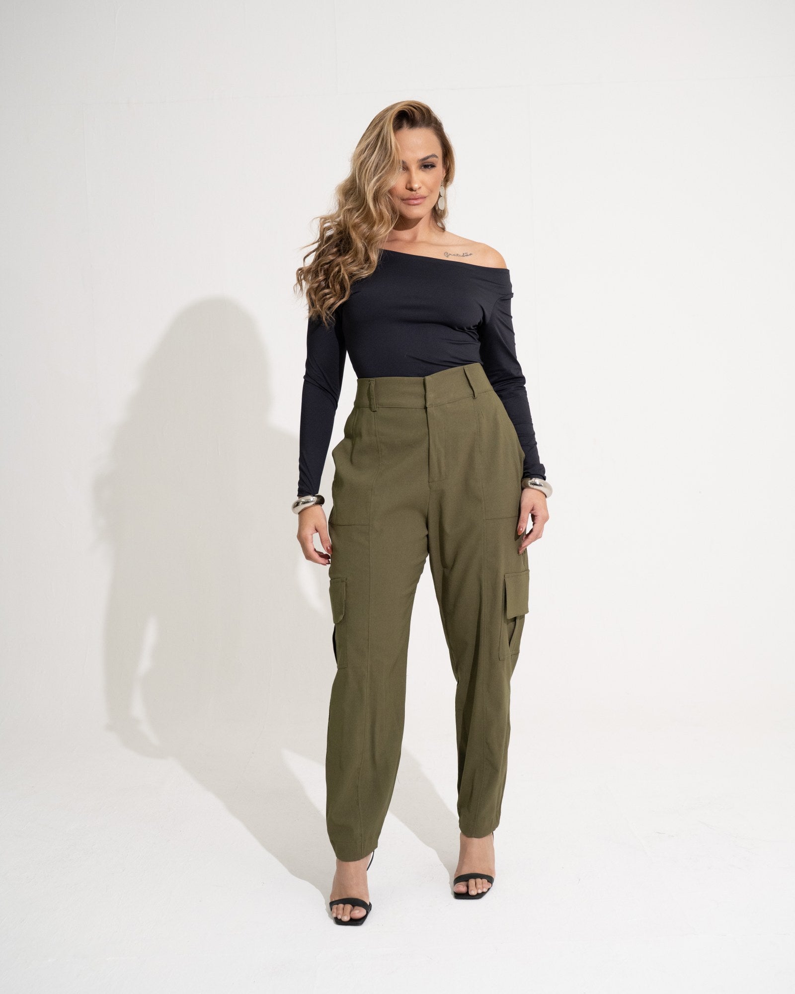 BLUSA DECOTE CANOA MANGA LONGA