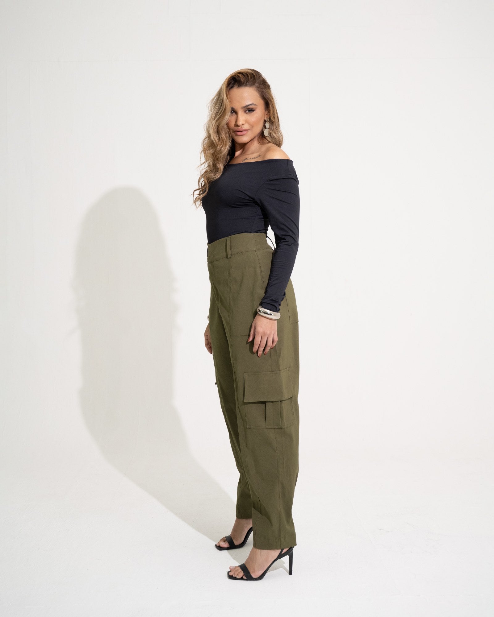 BLUSA DECOTE CANOA MANGA LONGA