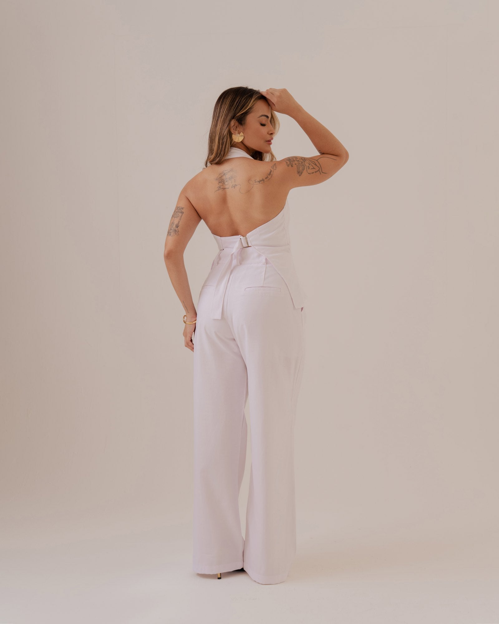 BLUSA ALONGADA FRENTE ÚNICA