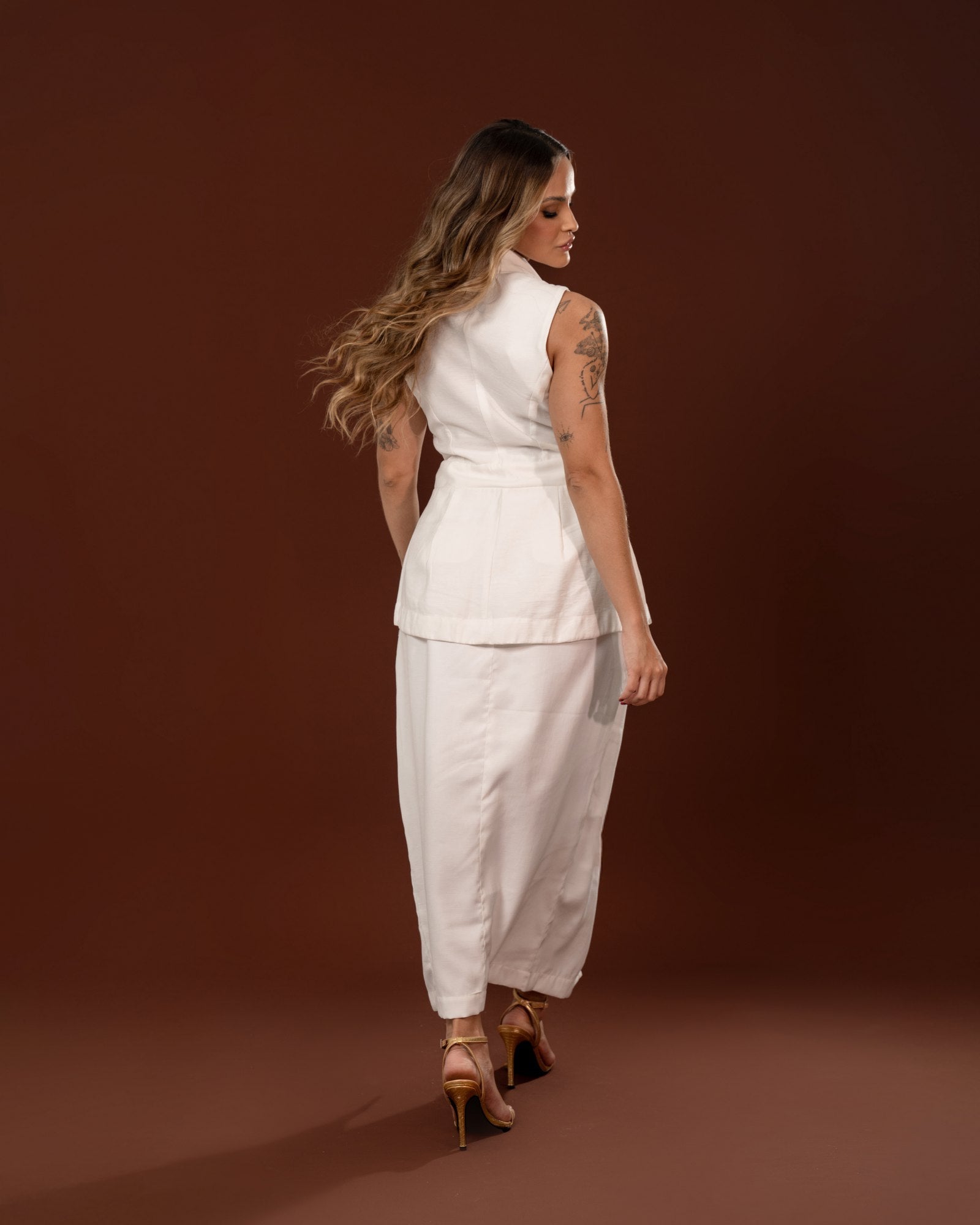 SAIA MIDI ALFAIATARIA COM FENDA