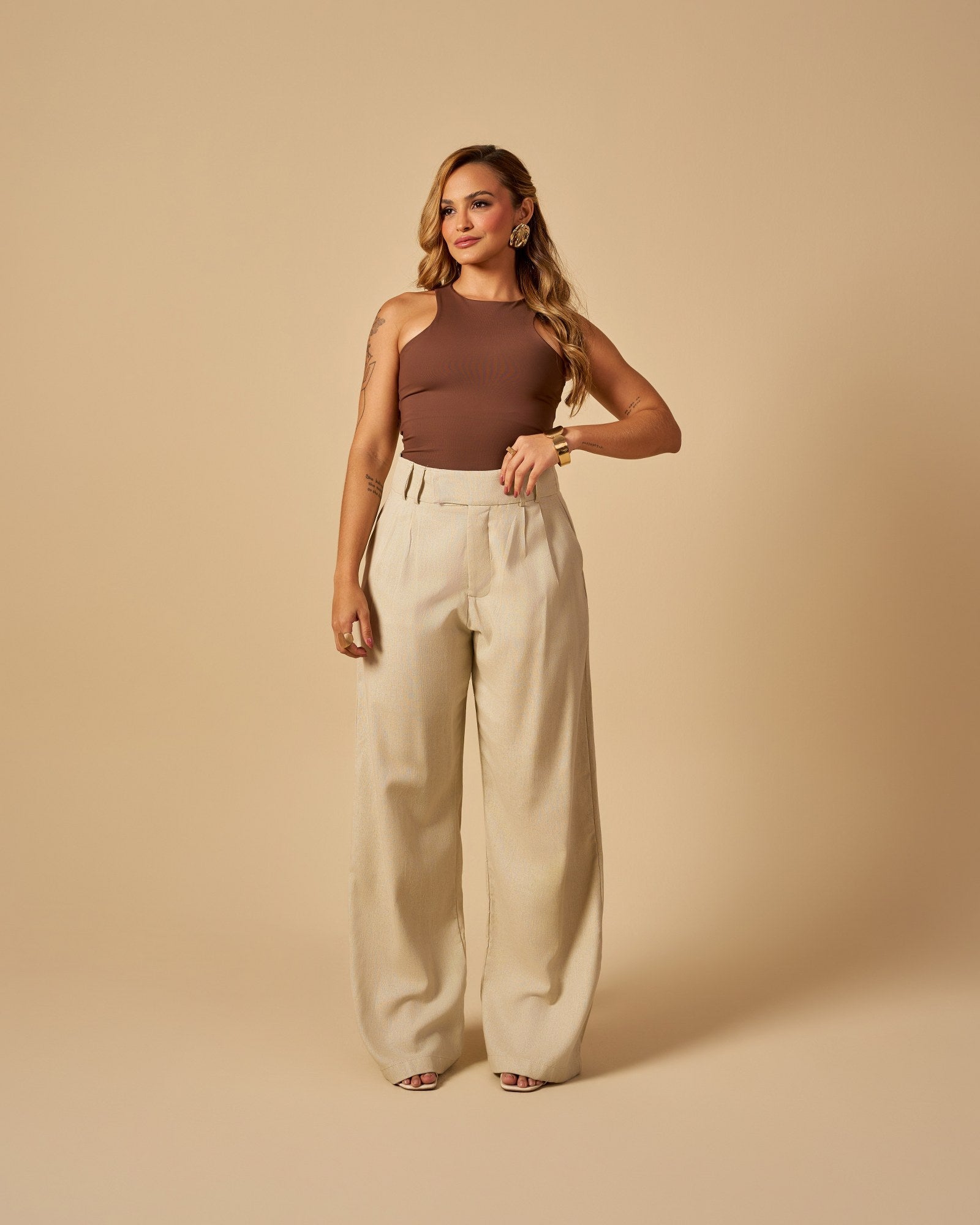CALÇA RETA ALFAIATARIA DE LINHO
