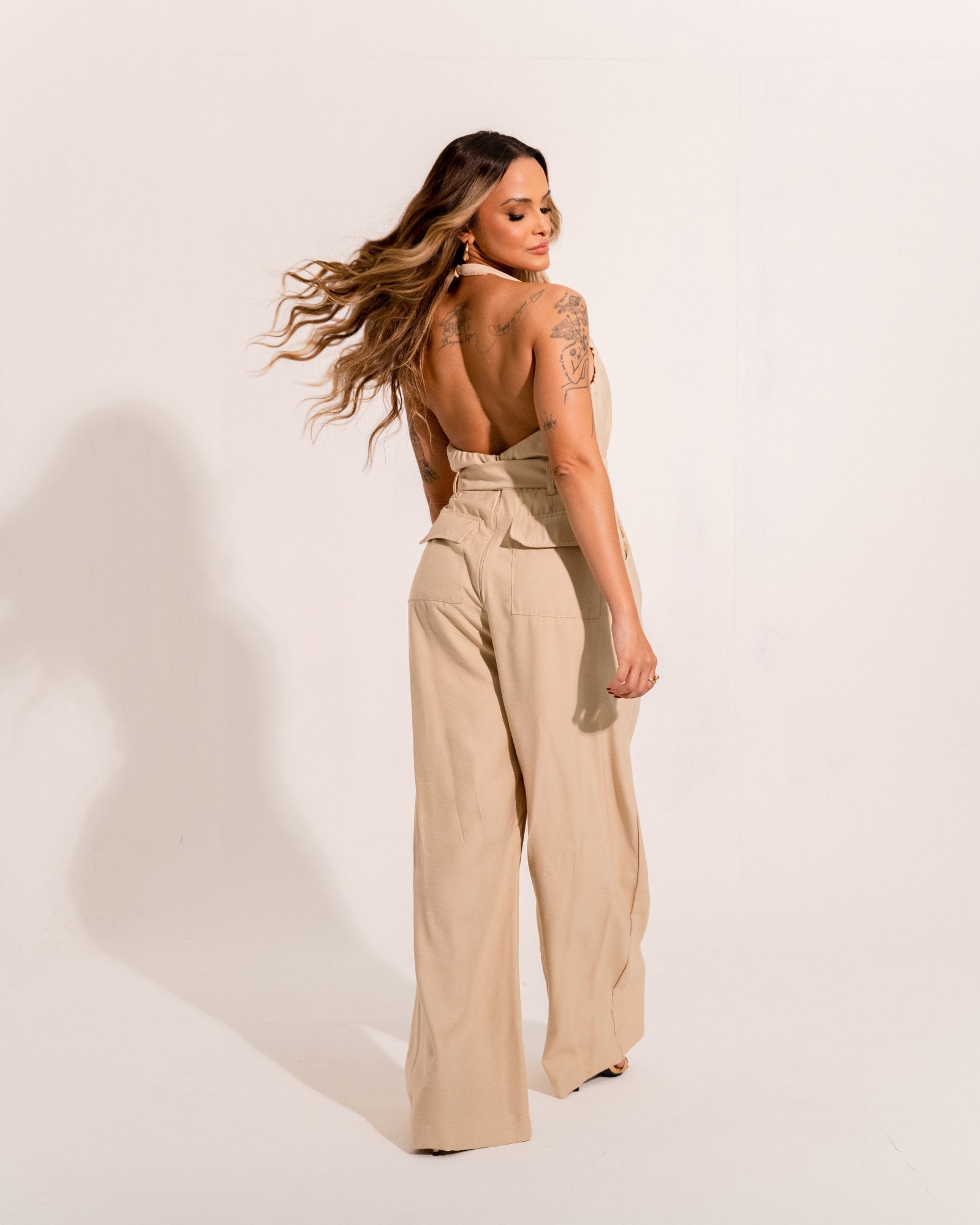 CALÇA ALFAIATARIA RETA BOLSOS CARGO