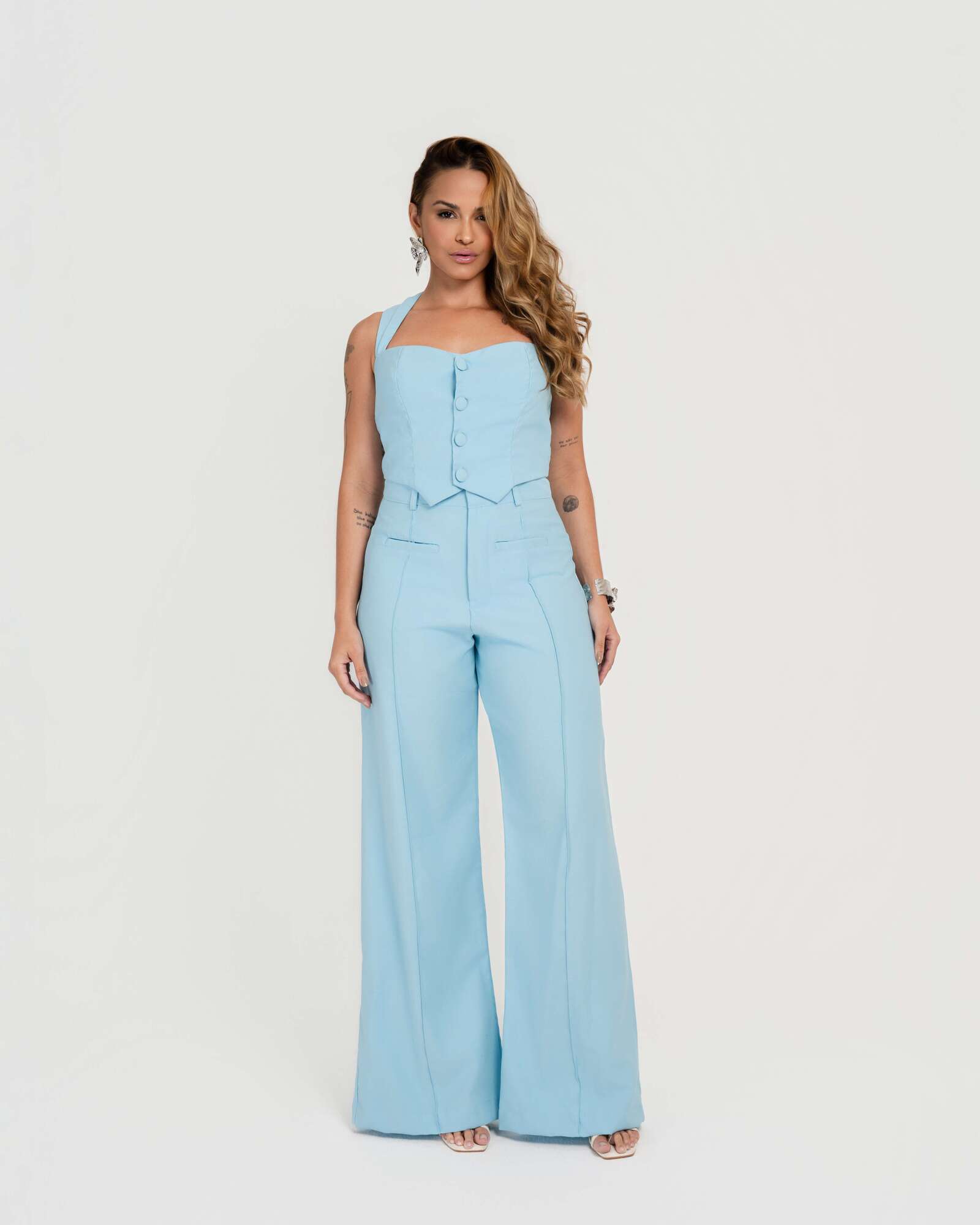 CALÇA PANTALONA COM NERVURA