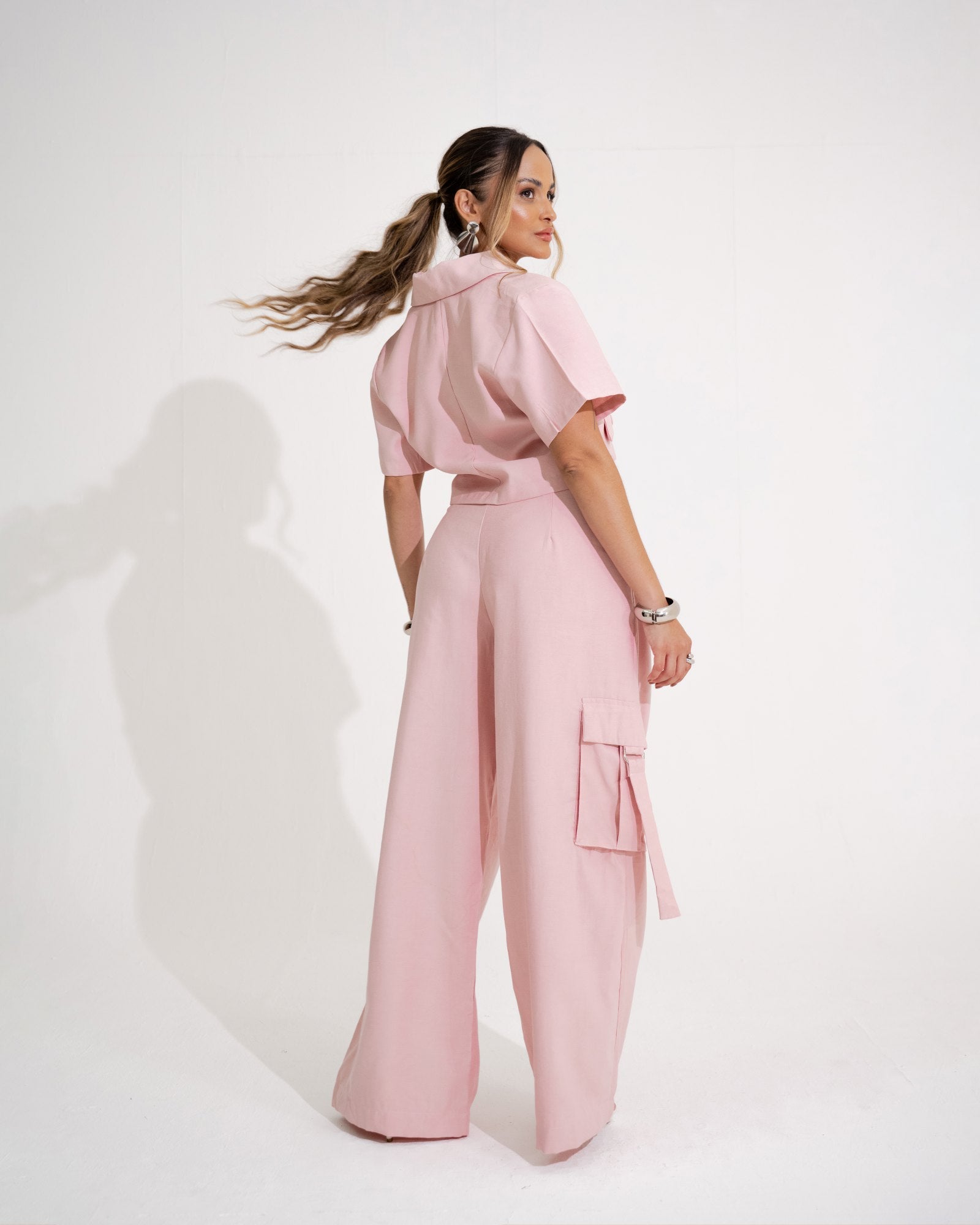 CALÇA ALFAIATARIA RETA BOLSOS CARGO