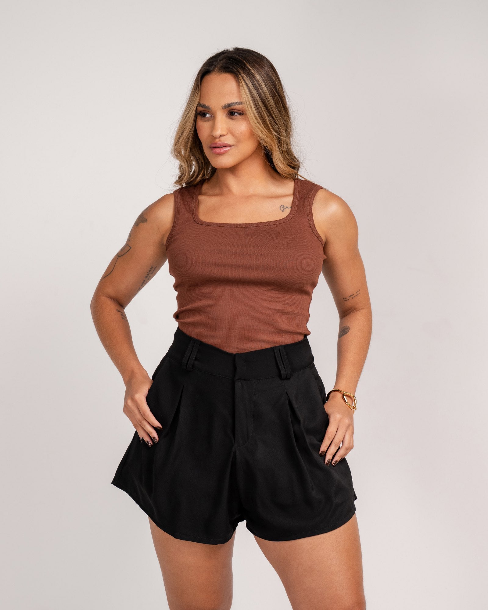 BLUSA REGATA DECOTE RETO