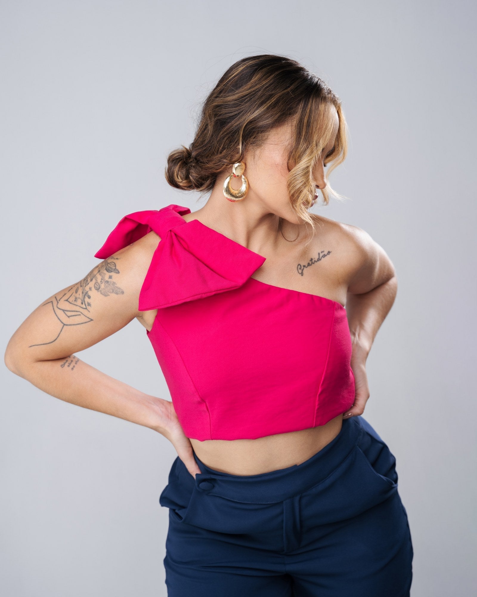 CROPPED COM MAXI LAÇO