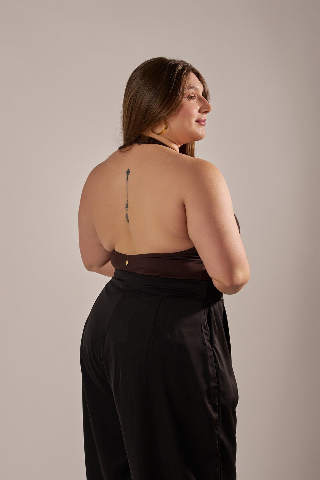 CALÇA PANTALONA ALFAIATARIA LEVE COM PREGAS