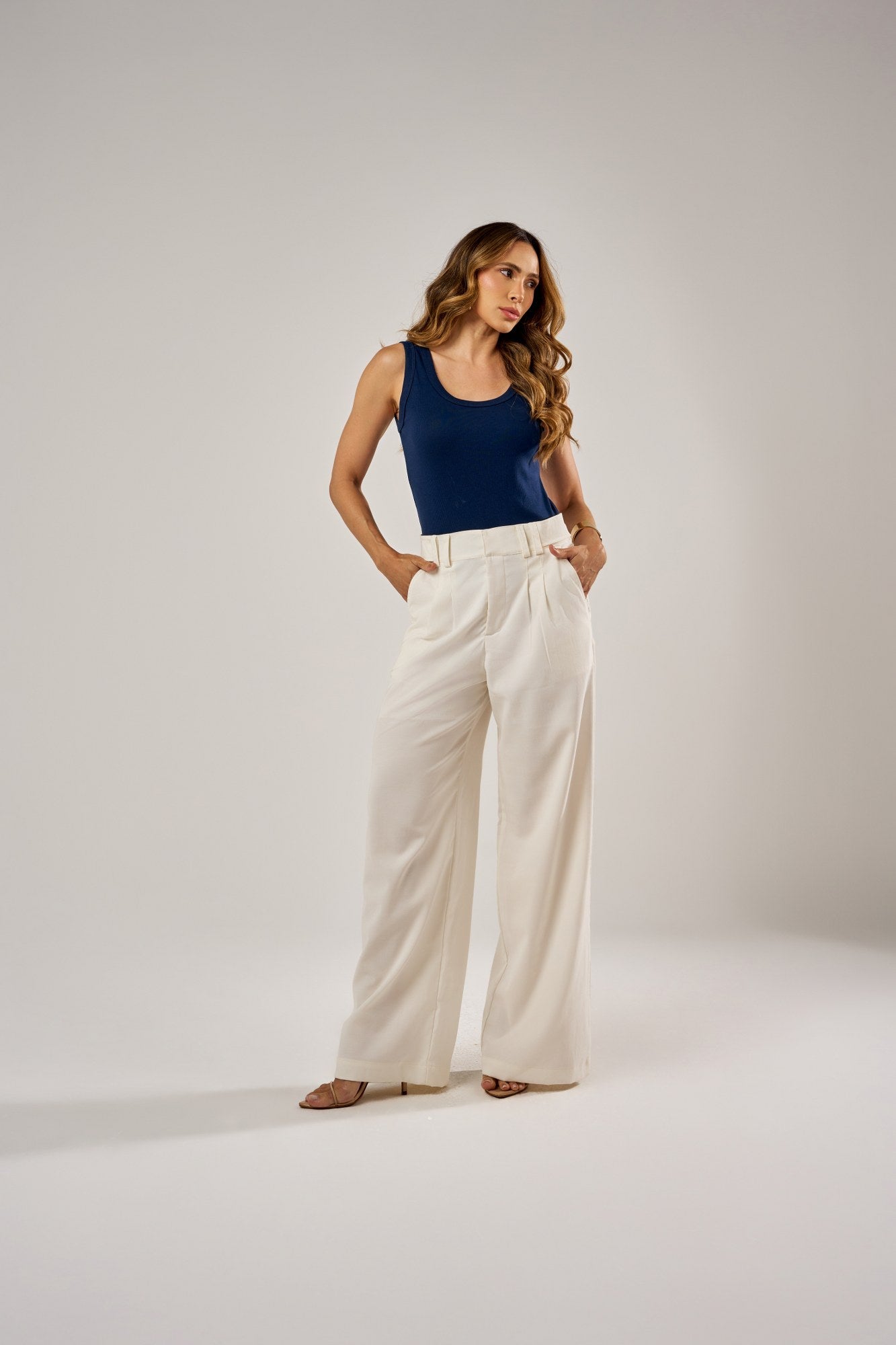 BLUSA CAMISETA ALÇAS LARGAS