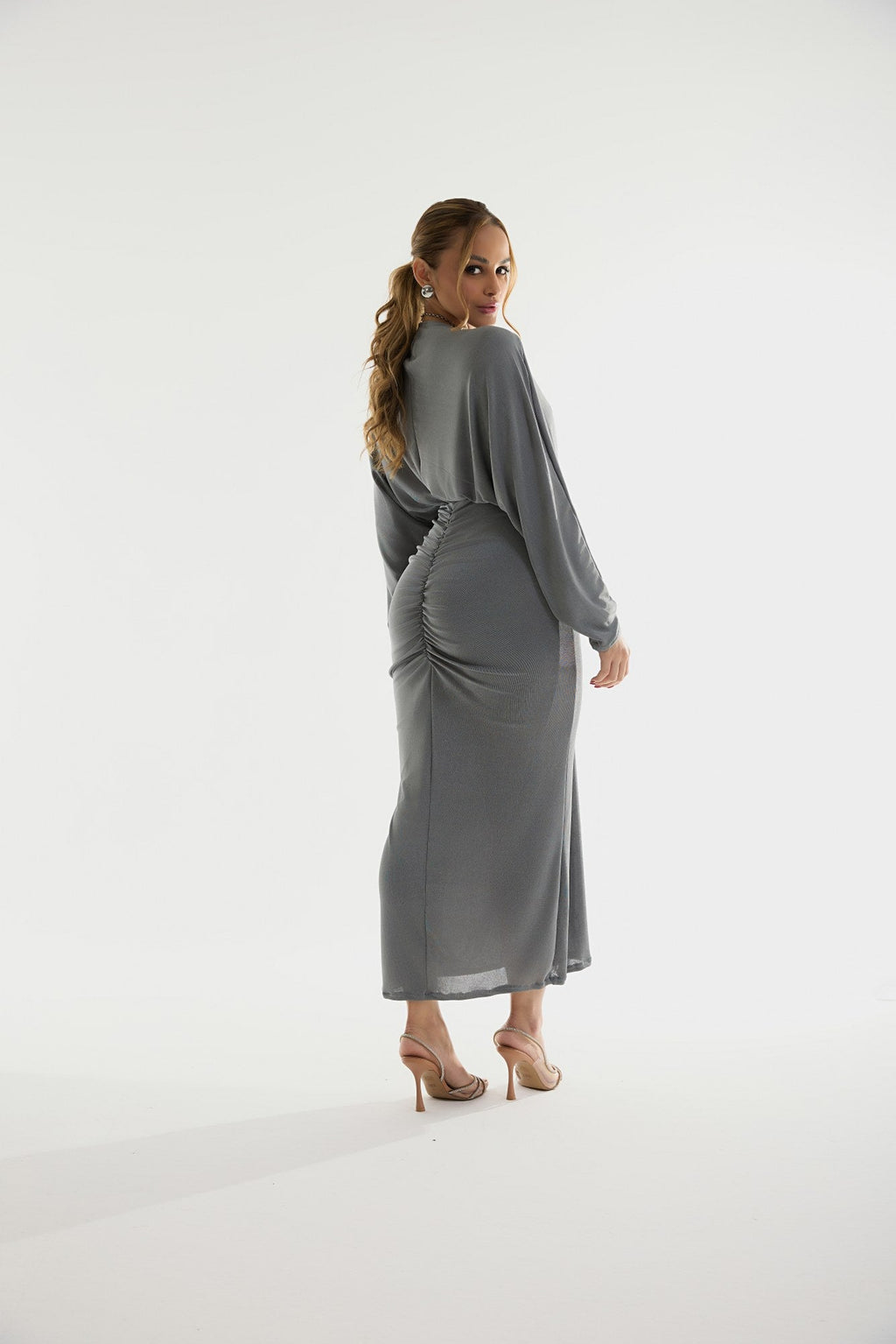 VESTIDO MIDI MANGA LONGA