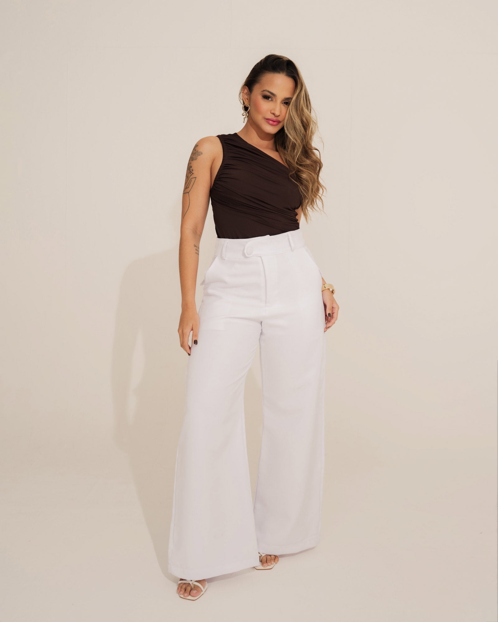 CALÇA CLÁSSICA ALFAIATARIA LISA