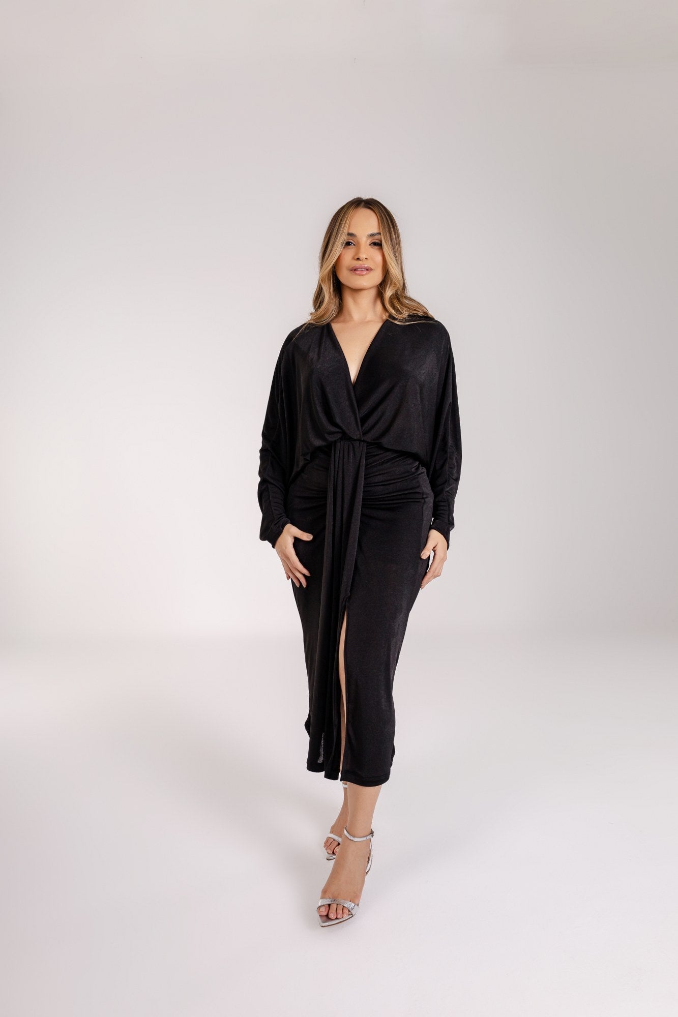 VESTIDO MIDI MANGA LONGA