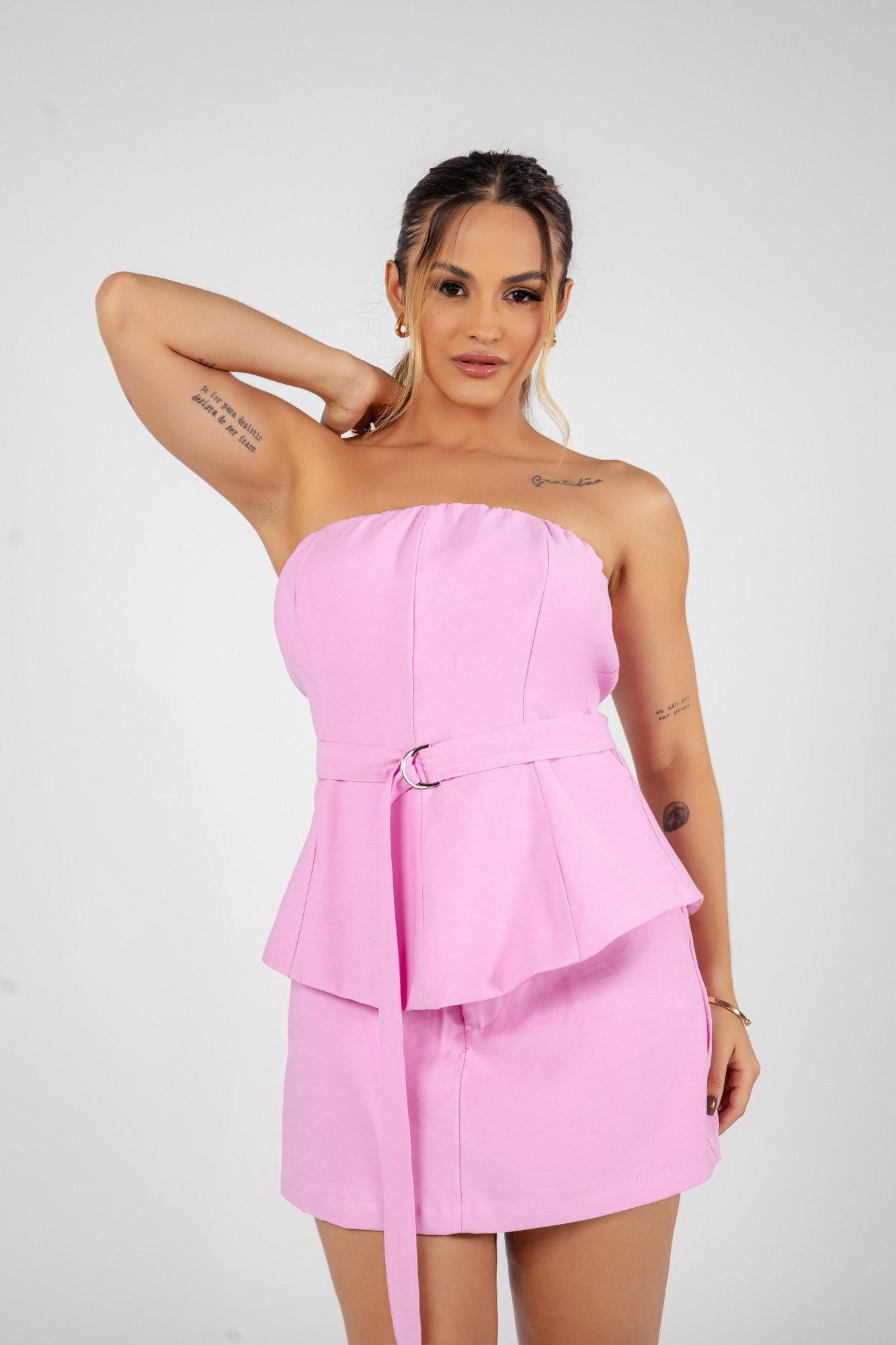 BLUSA TOMARA QUE CAIA COM CINTO