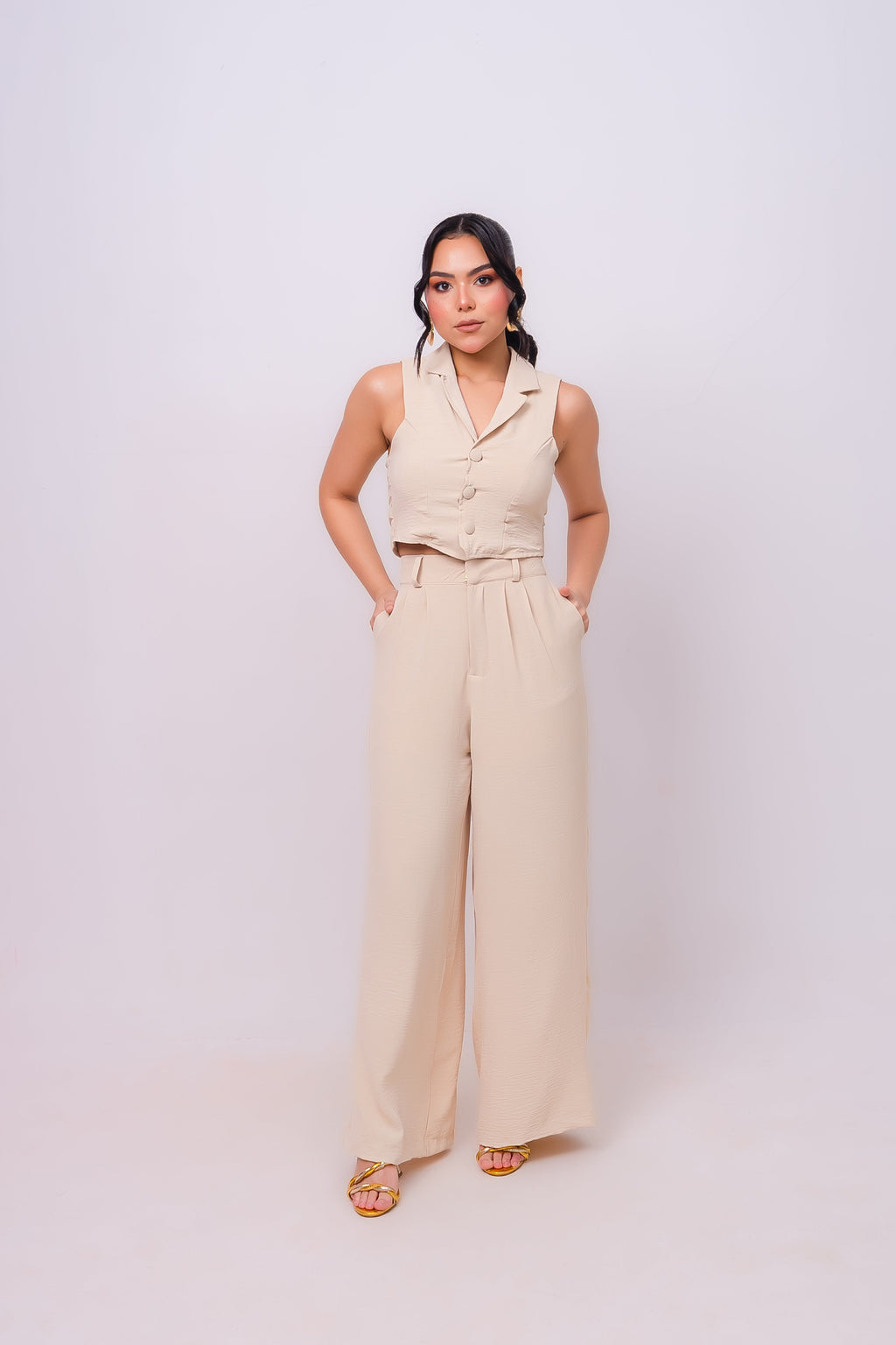 COLETE CROPPED (FIVE)