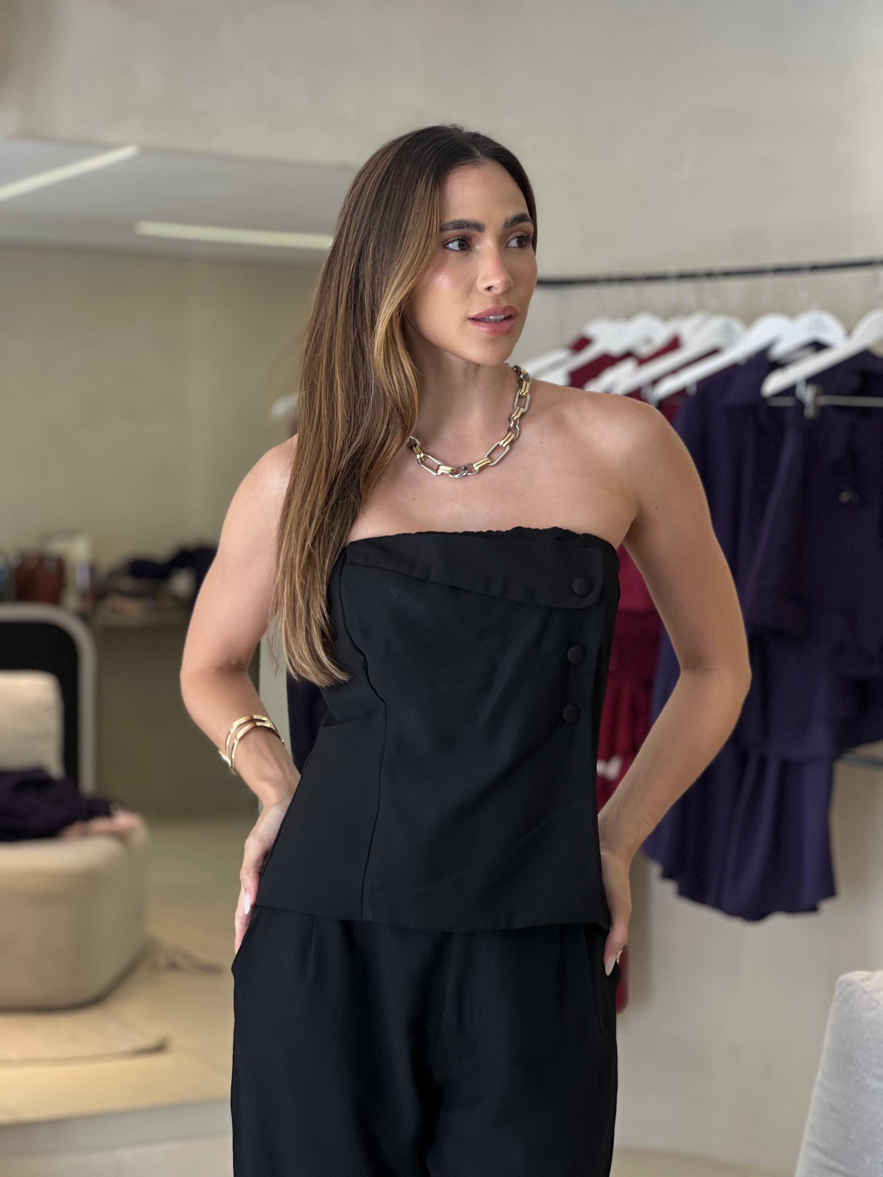 BLUSA TOMARA QUE CAIA COM BOTÕES