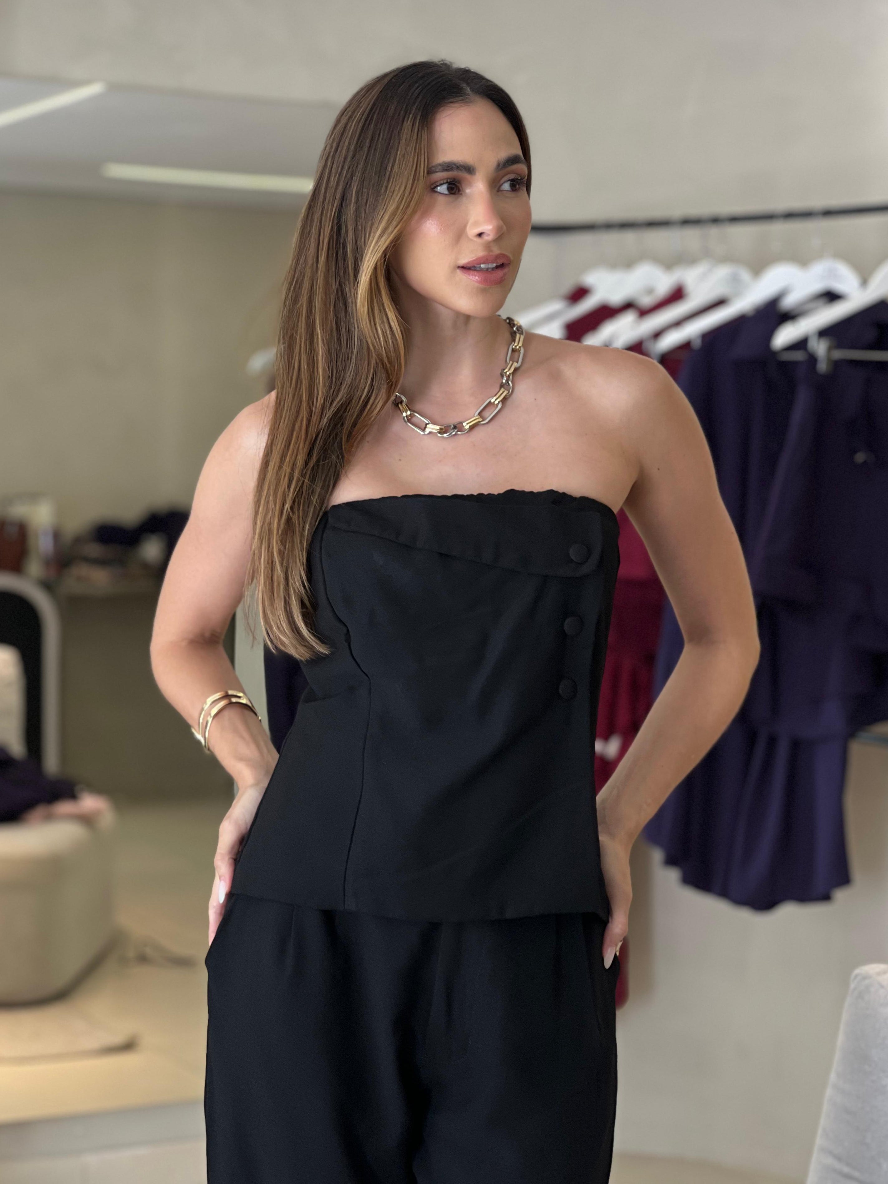 BLUSA TOMARA QUE CAIA COM BOTÕES
